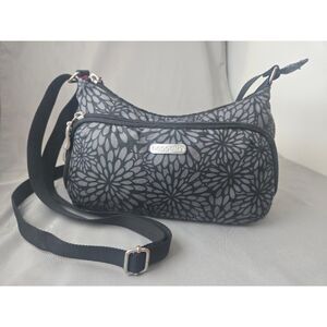 Baggallini Gray Black Floral Crossbody Bag Pink Lining Multiple Compartments